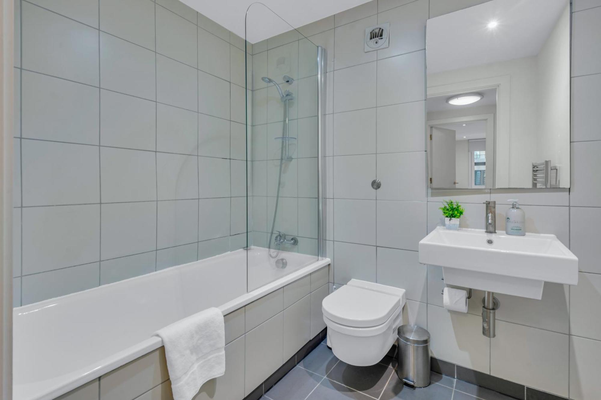 Mysquare One Bedroom Serviced Apartment Near St Paul'S Blackfriars Londres Exterior foto